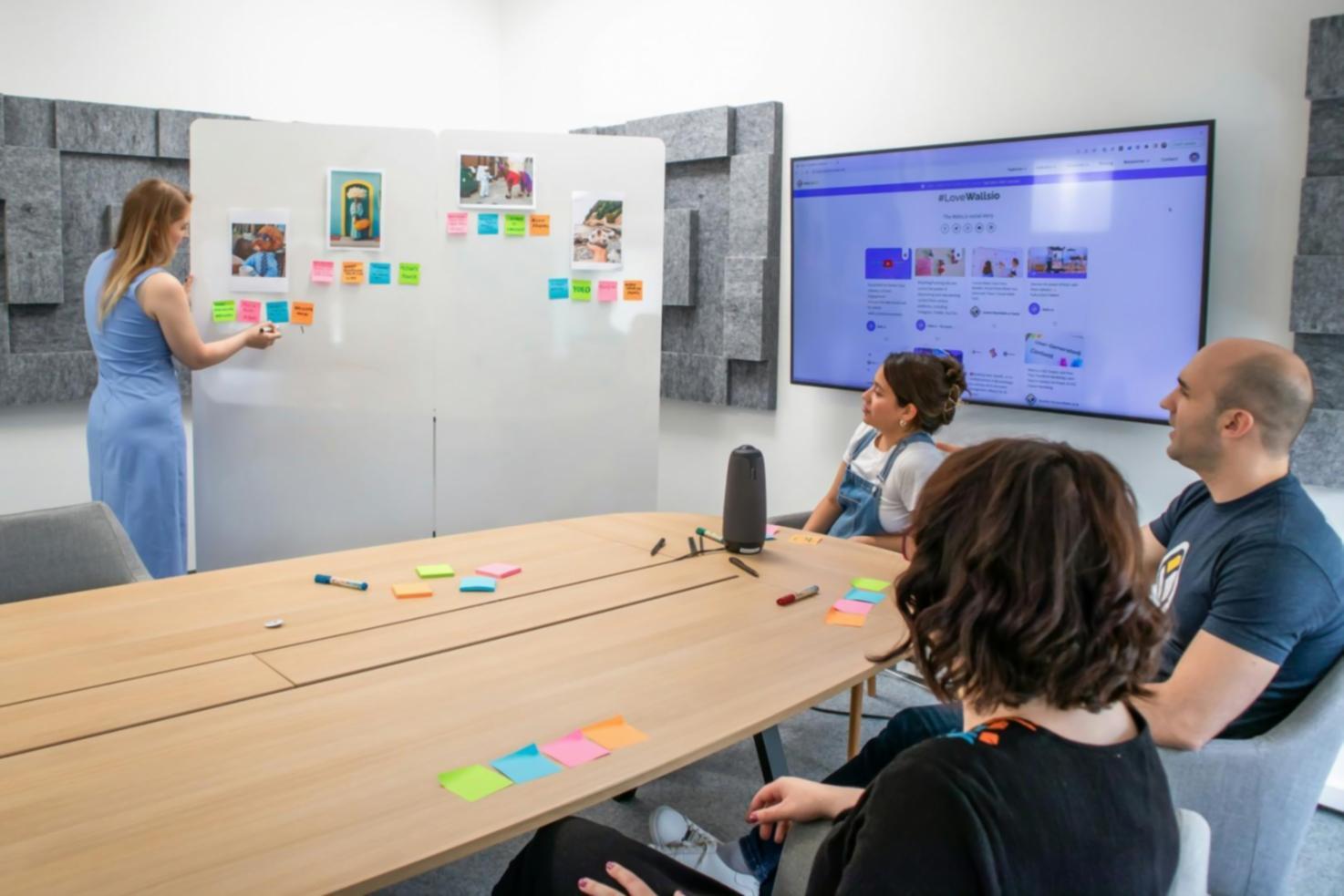 Environnement de travail moderne pour la formation en venture building